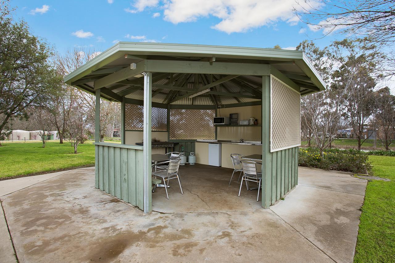 Lake Hamilton Motor Village And Caravan Park Luaran gambar